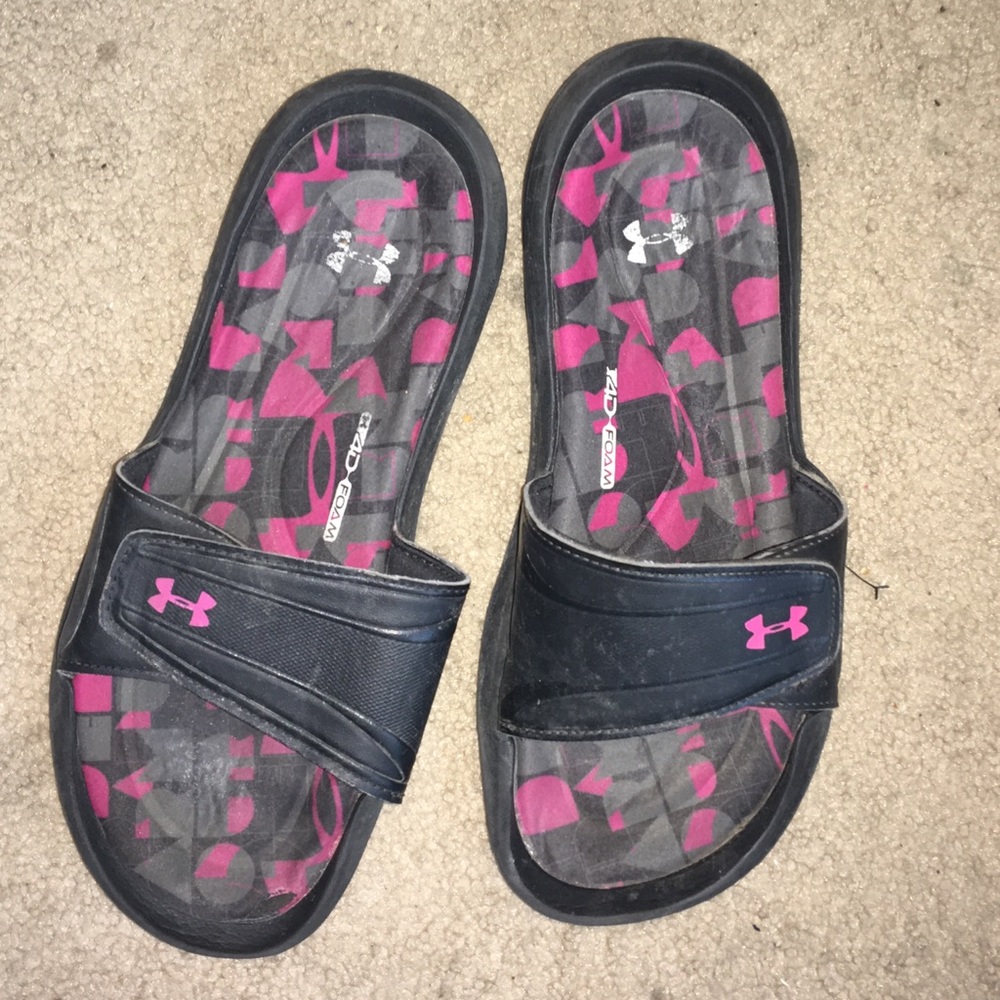 Sandles